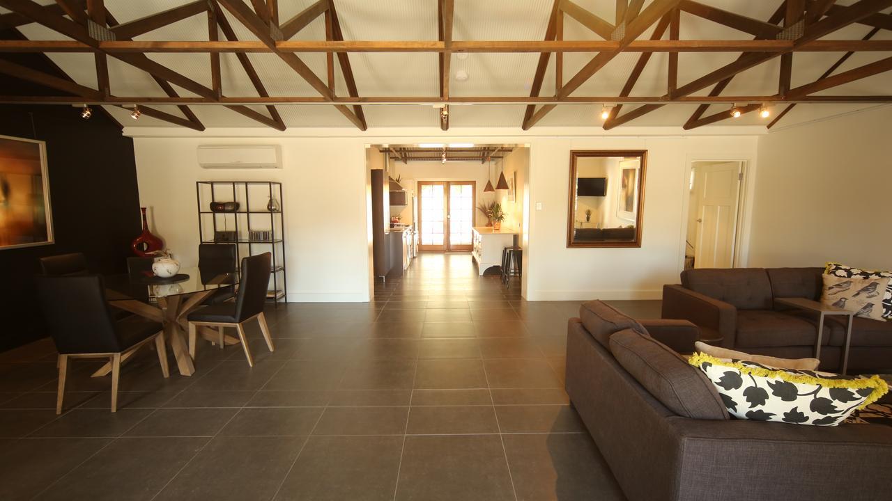 Irongate Studio B&B Mintaro ภายนอก รูปภาพ